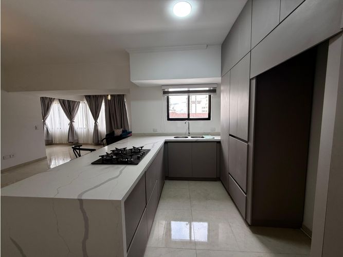 Apartaestudio en venta en Pinares, Pereira, 74 m² · foto 5 de 11
