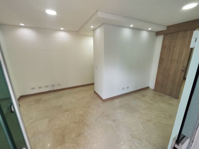 Local en arriendo en Laureles, Medellín, 36 m² · foto 5 de 10
