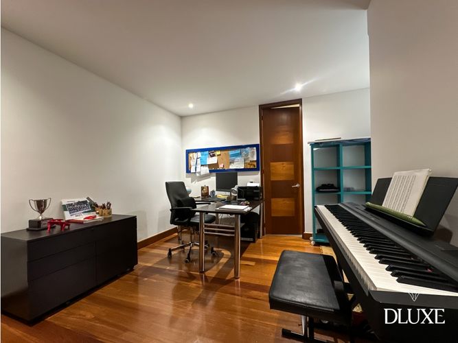 Apartamento de 3 alcobas en venta en Chico, Bogotá, 205 m² · foto 17 de 24