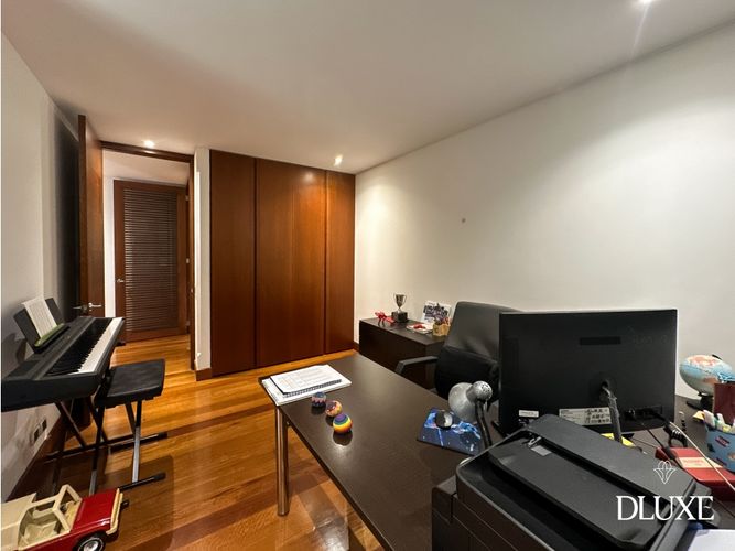 Apartamento de 3 alcobas en venta en Chico, Bogotá, 205 m² · foto 18 de 24