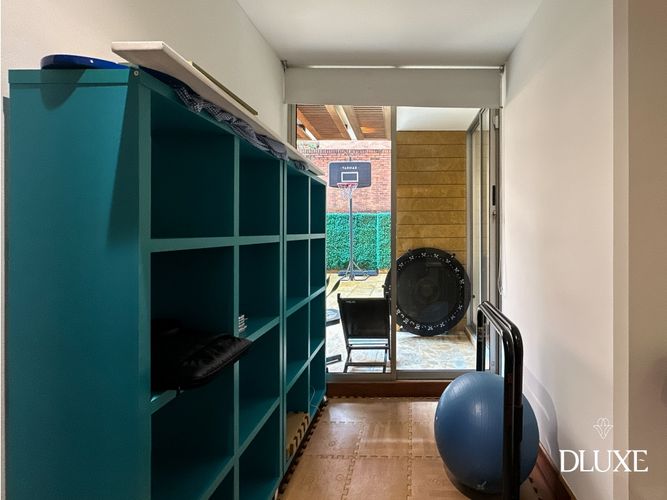 Apartamento de 3 alcobas en venta en Chico, Bogotá, 205 m² · foto 20 de 24