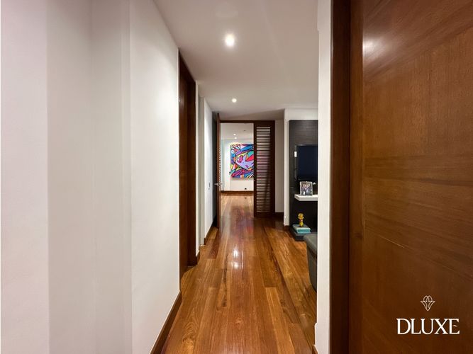 Apartamento de 3 alcobas en venta en Chico, Bogotá, 205 m² · foto 23 de 24
