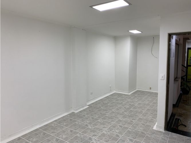 Local en venta en El Centro, Manizales, 29 m² · foto 3 de 6