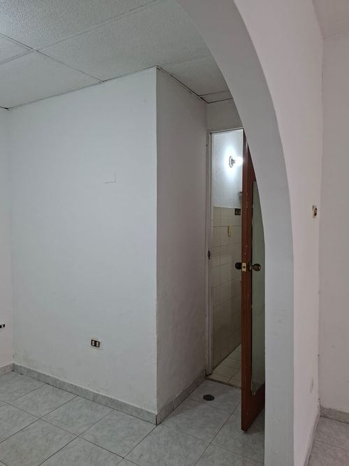 Local en arriendo en Barzal Bajo Sur, Villavicencio, 20 m² · foto 7 de 10