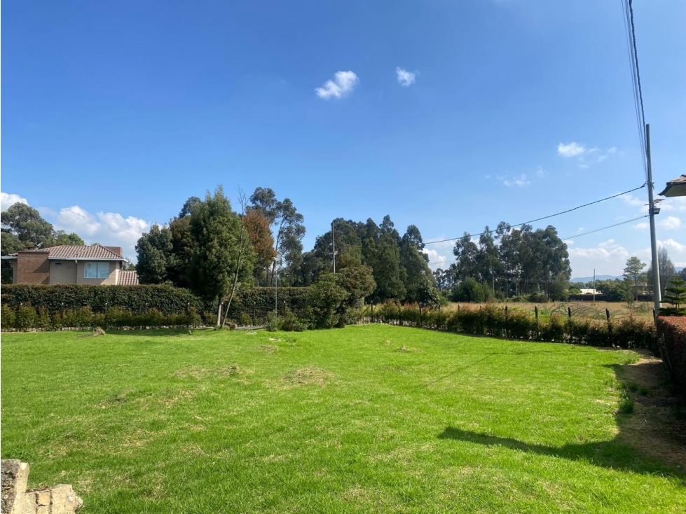 Lote en venta en Villa Olimpica, Chía, 1456 m² · foto 2 de 14