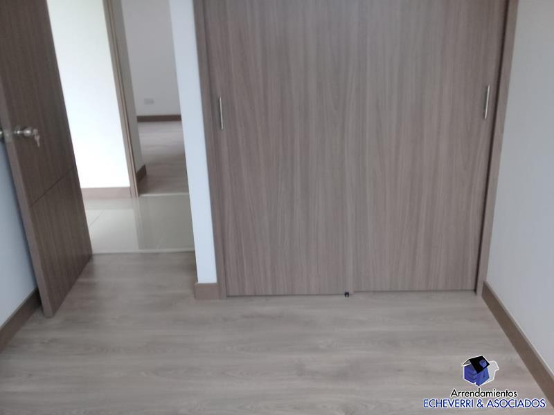 Apartamento en venta en La Cuenca, Envigado · foto 2 de 9