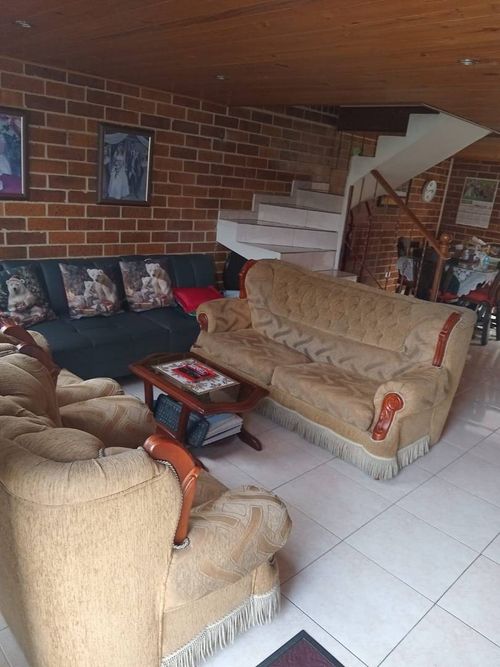 Casa de 5 alcobas en venta en Centro, Funza, 128 m² · foto 2 de 24