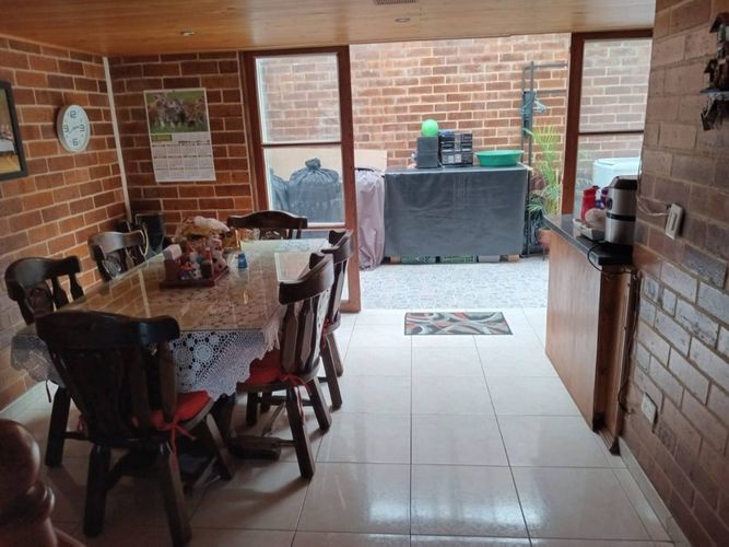 Casa de 5 alcobas en venta en Centro, Funza, 128 m² · foto 6 de 24