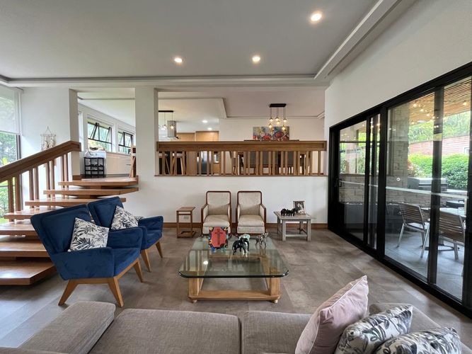 Casa de 4 alcobas en venta en El Poblado, Medellín, 440 m² · foto 2 de 19