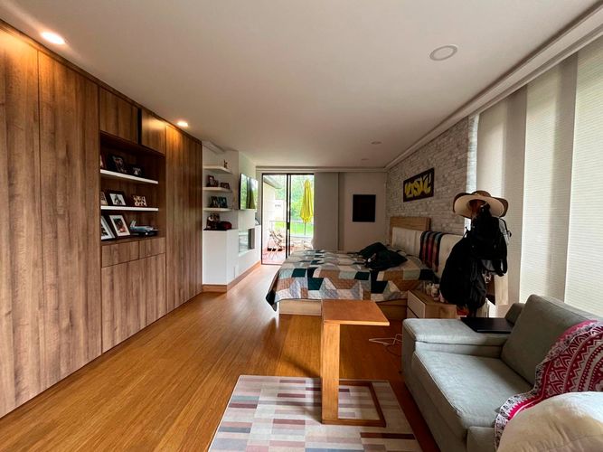 Casa de 4 alcobas en venta en El Poblado, Medellín, 440 m² · foto 12 de 19