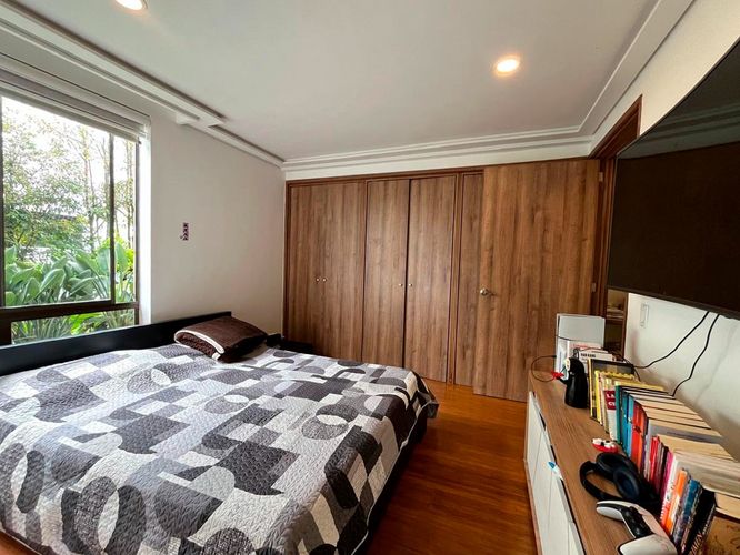 Casa de 4 alcobas en venta en El Poblado, Medellín, 440 m² · foto 14 de 19