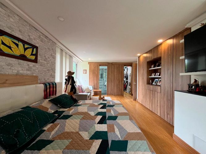 Casa de 4 alcobas en venta en El Poblado, Medellín, 440 m² · foto 16 de 19