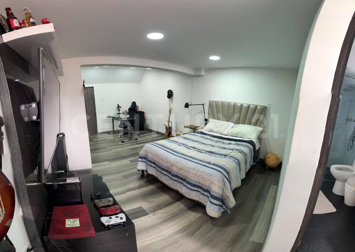 Casa en venta en Las Villas, Bogotá · foto 13 de 24