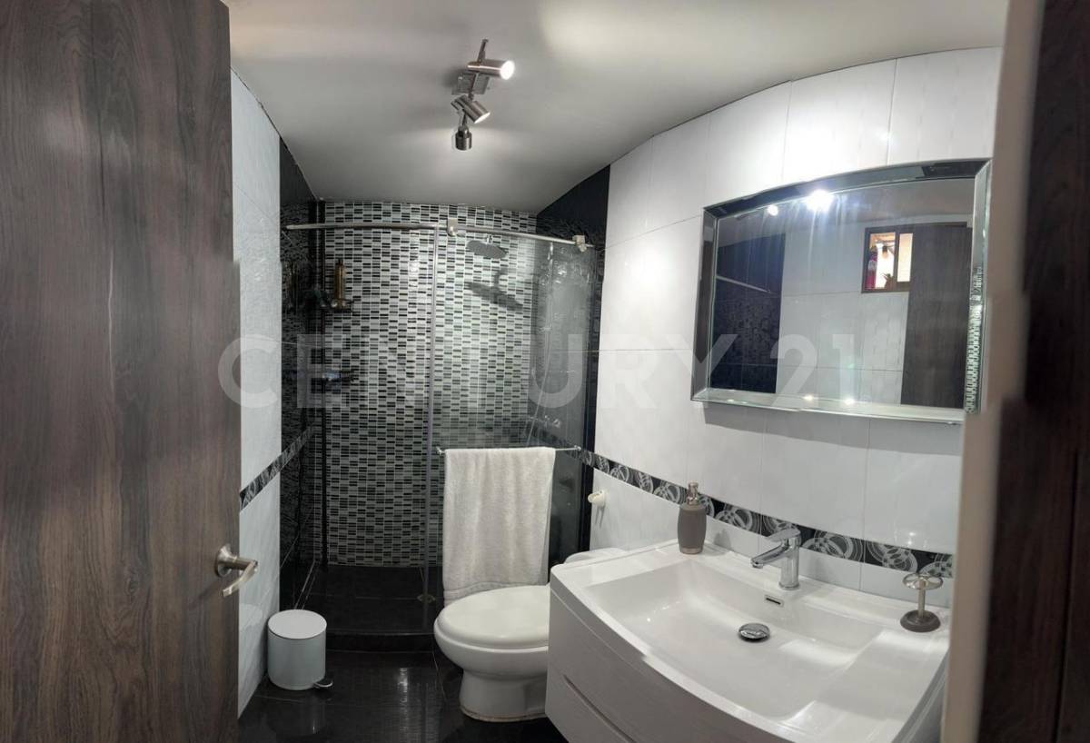 Casa en venta en Las Villas, Bogotá · foto 19 de 24