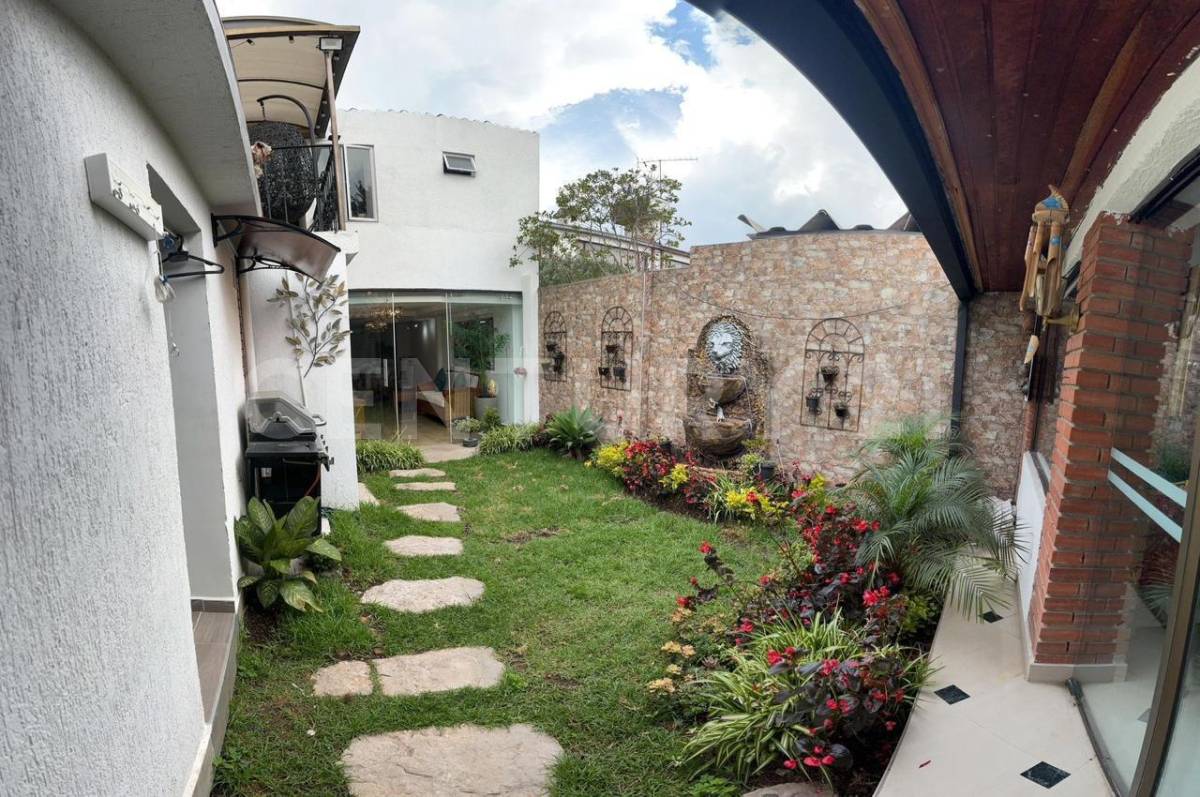 Casa en venta en Las Villas, Bogotá · foto 23 de 24