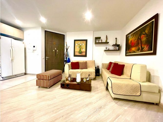 Apartamento de 2 alcobas en venta en Santa Barbara, Bogotá, 78 m² · foto 2 de 24