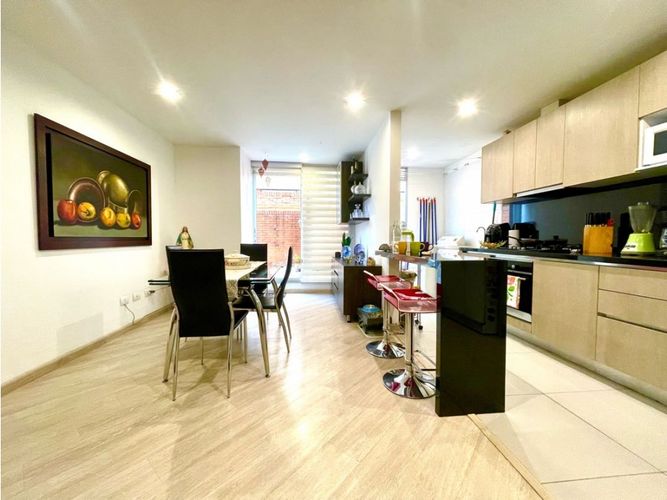 Apartamento de 2 alcobas en venta en Santa Barbara, Bogotá, 78 m² · foto 4 de 24