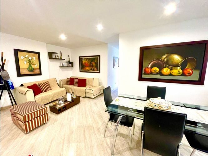 Apartamento de 2 alcobas en venta en Santa Barbara, Bogotá, 78 m² · foto 10 de 24