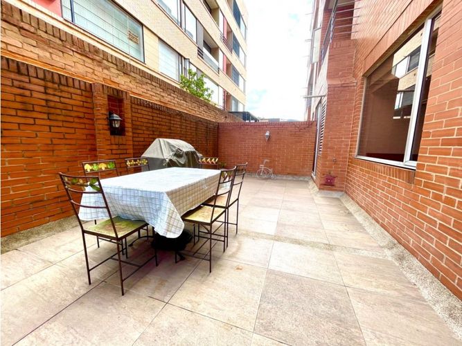 Apartamento de 2 alcobas en venta en Santa Barbara, Bogotá, 78 m² · foto 12 de 24