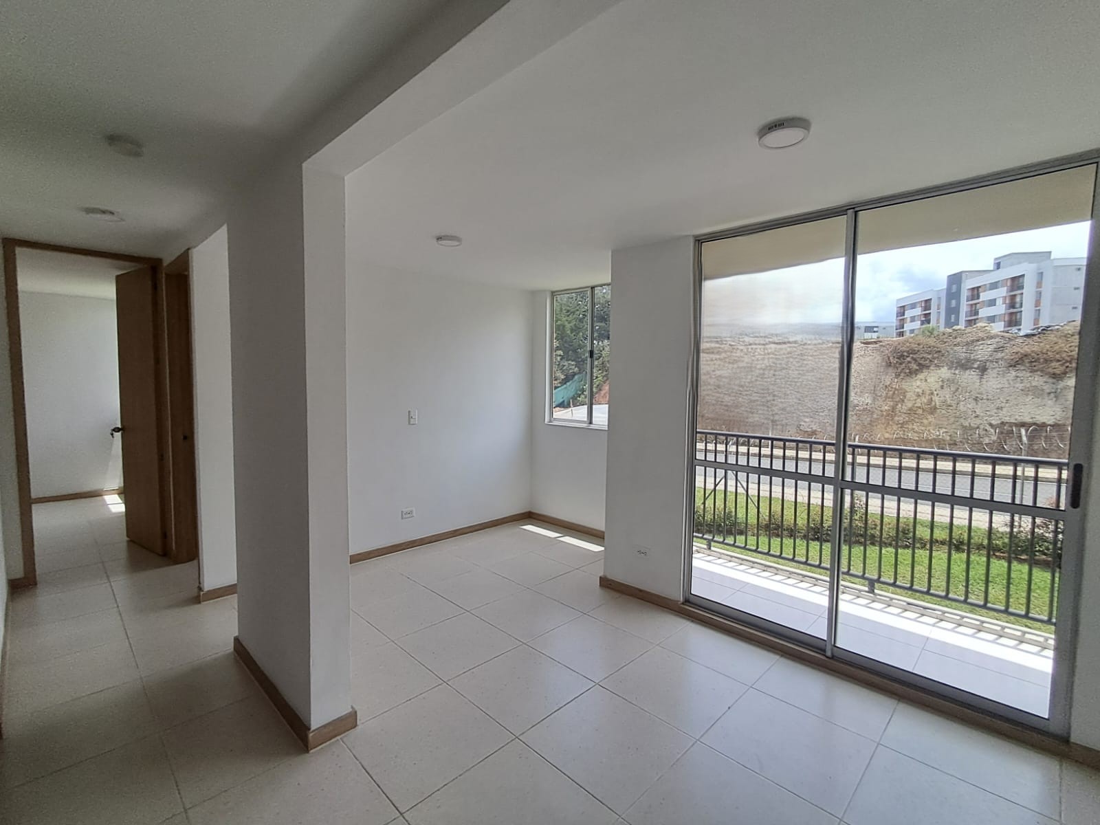 Apartamento en arriendo en Centro, Rionegro · foto 3 de 12