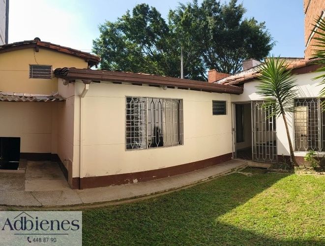 Casa de 4 alcobas en venta en Las Acacias, Medellín, 255 m² · foto 20 de 23