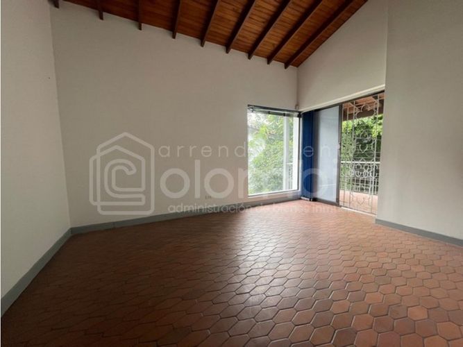 Casa de 8 alcobas en venta en La Aguacatala, Medellín, 315 m² · foto 16 de 24