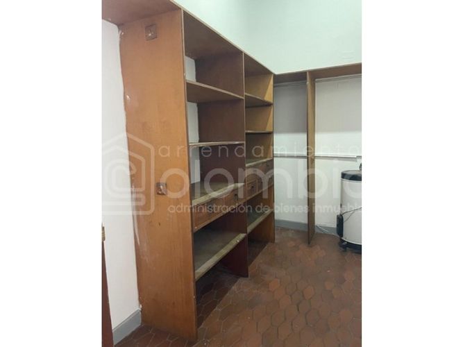 Casa de 8 alcobas en venta en La Aguacatala, Medellín, 315 m² · foto 18 de 24