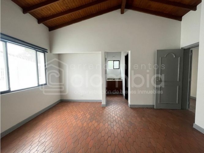 Casa de 8 alcobas en venta en La Aguacatala, Medellín, 315 m² · foto 24 de 24