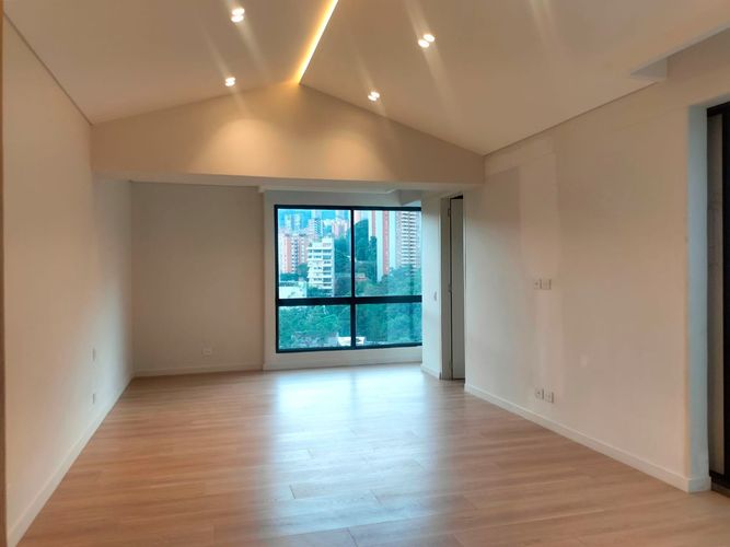 Apartamento de 3 alcobas en venta en El Poblado, Medellín, 320 m² · foto 8 de 18