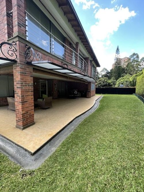 Casa de 4 alcobas en venta en Altos Del Poblado, Medellín, 620 m² · foto 6 de 23