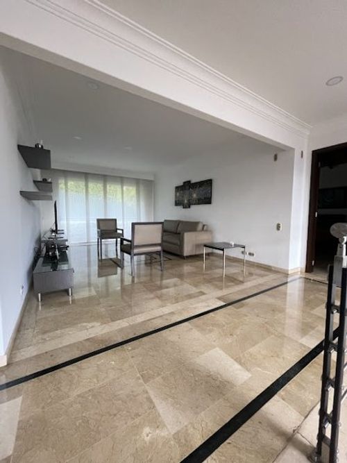 Casa de 4 alcobas en venta en Altos Del Poblado, Medellín, 620 m² · foto 11 de 23