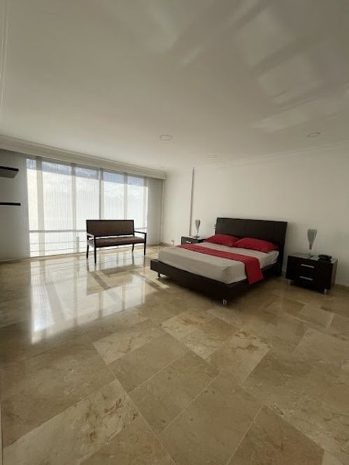 Casa de 4 alcobas en venta en Altos Del Poblado, Medellín, 620 m² · foto 16 de 23