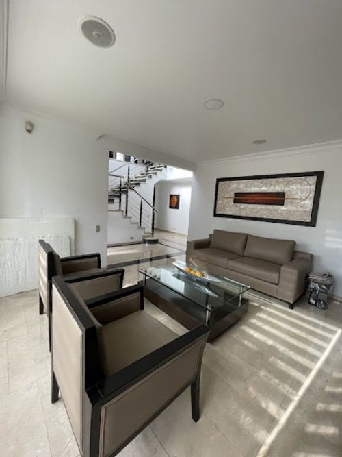 Casa de 4 alcobas en venta en Altos Del Poblado, Medellín, 620 m² · foto 21 de 23
