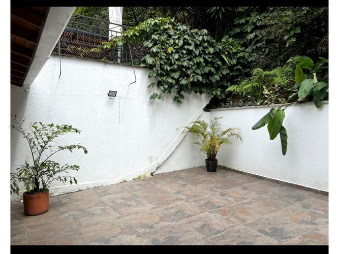 Apartamento de 4 alcobas en venta en San Lucas, Medellín, 200 m² · foto 4 de 24