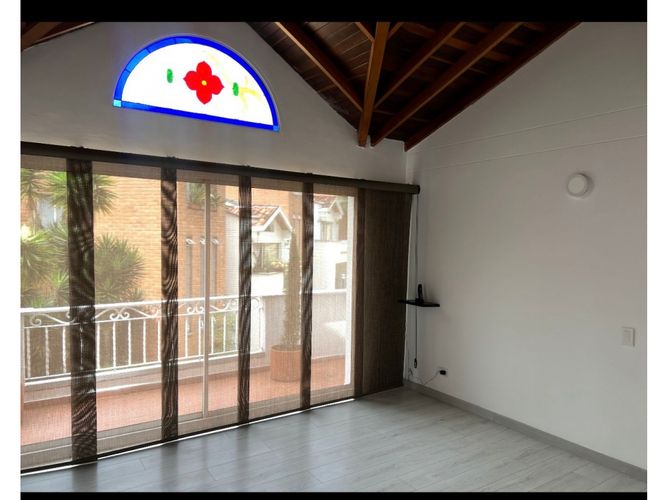 Apartamento de 4 alcobas en venta en San Lucas, Medellín, 200 m² · foto 5 de 24