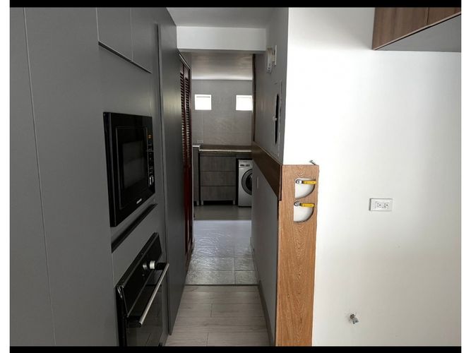 Apartamento de 4 alcobas en venta en San Lucas, Medellín, 200 m² · foto 7 de 24