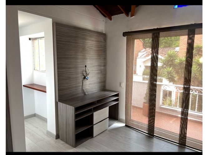 Apartamento de 4 alcobas en venta en San Lucas, Medellín, 200 m² · foto 17 de 24