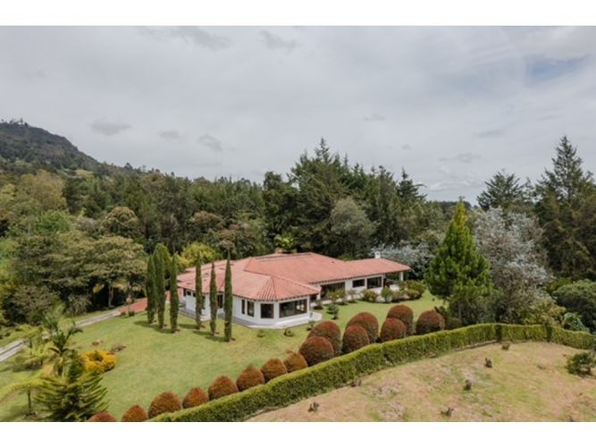 Apartaestudio en venta en Guamito, La Ceja, 481 m² · foto 3 de 20