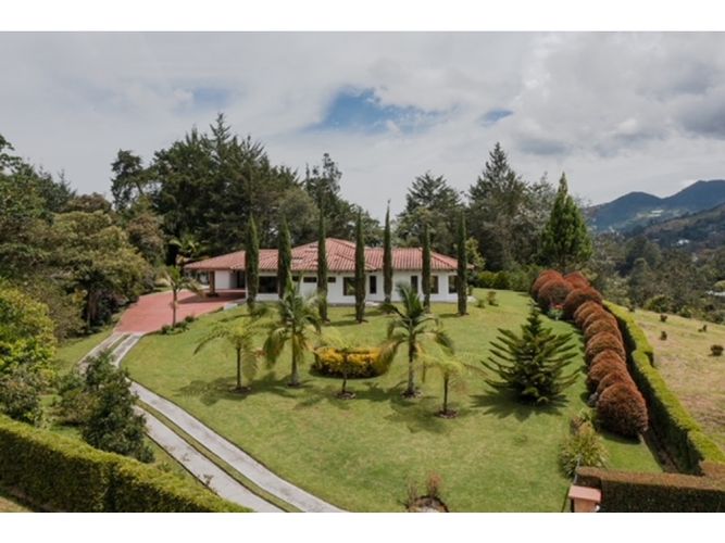 Apartaestudio en venta en Guamito, La Ceja, 481 m² · foto 18 de 20