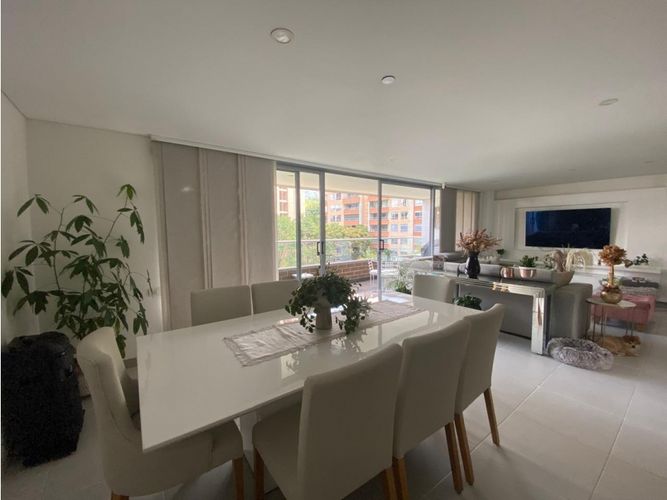 Apartamento de 4 alcobas en venta en Loma Del Chocho, Envigado, 164 m² · foto 6 de 24