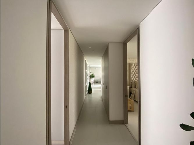 Apartamento de 4 alcobas en venta en Loma Del Chocho, Envigado, 164 m² · foto 9 de 24