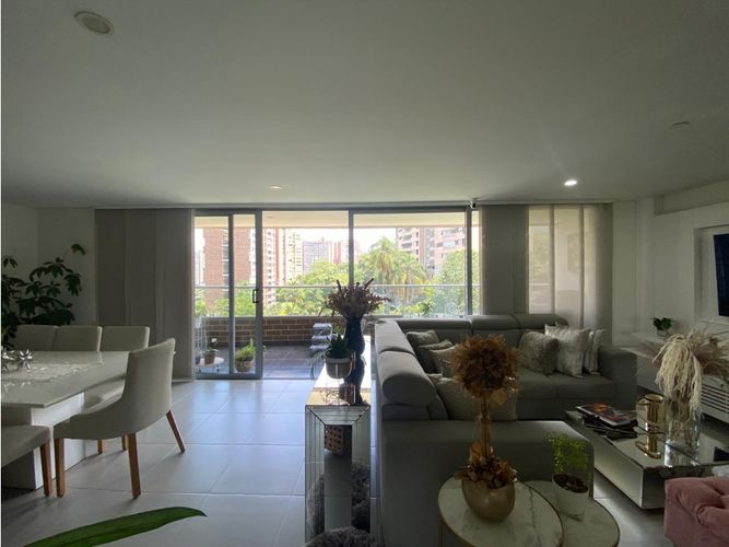 Apartamento de 4 alcobas en venta en Loma Del Chocho, Envigado, 164 m² · foto 10 de 24