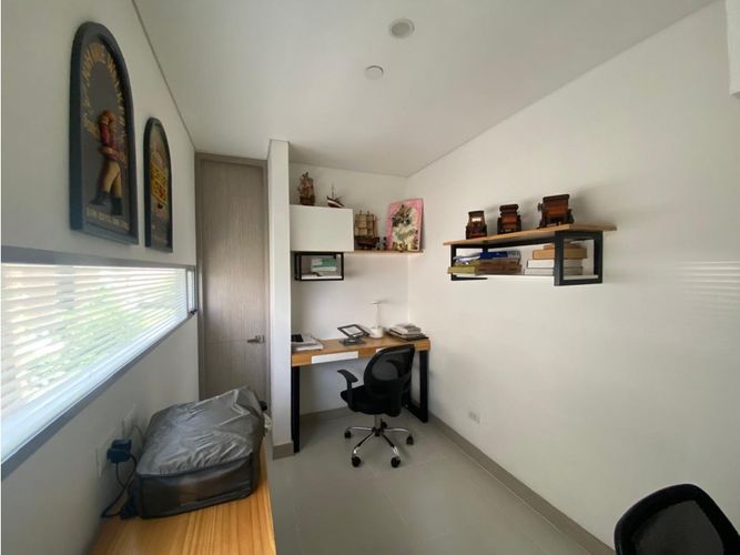 Apartamento de 4 alcobas en venta en Loma Del Chocho, Envigado, 164 m² · foto 13 de 24