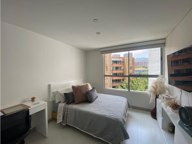 Apartamento de 4 alcobas en venta en Loma Del Chocho, Envigado, 164 m² · foto 16 de 24