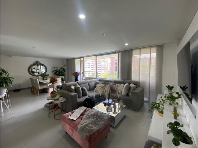 Apartamento de 4 alcobas en venta en Loma Del Chocho, Envigado, 164 m² · foto 19 de 24