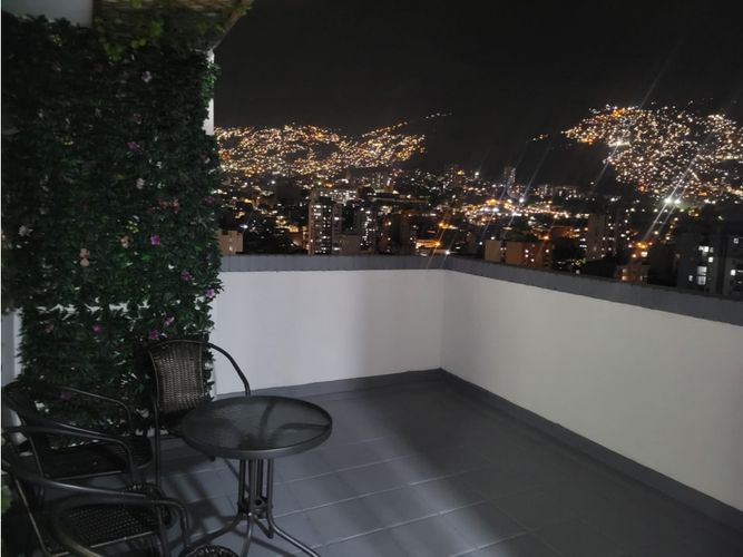 Apartamento de 6 alcobas en venta en Villa Nueva, Medellín, 258 m² · foto 19 de 20