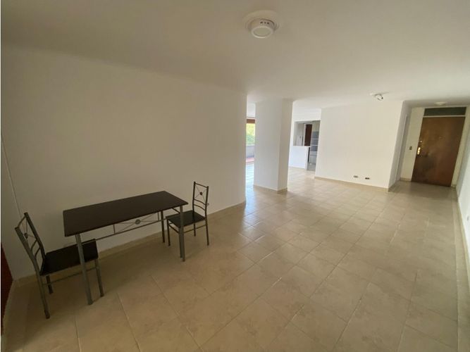 Apartamento en venta en Suramericana, Medellín · foto 3 de 19