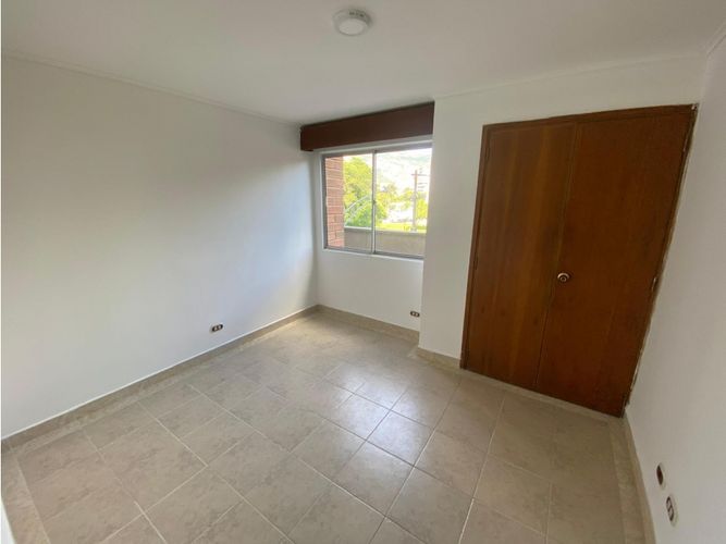 Apartamento en venta en Suramericana, Medellín · foto 7 de 19