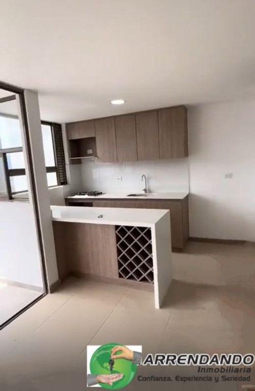 Apartamento de 3 alcobas en arriendo en Las Lomitas, Sabaneta, 74 m² · foto 8 de 14