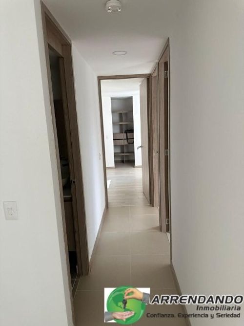 Apartamento de 3 alcobas en arriendo en Las Lomitas, Sabaneta, 74 m² · foto 11 de 14